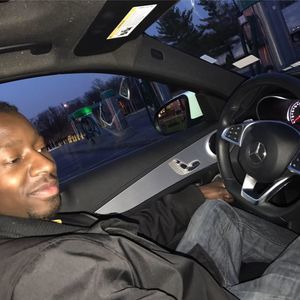 Meet your Posher, Victor